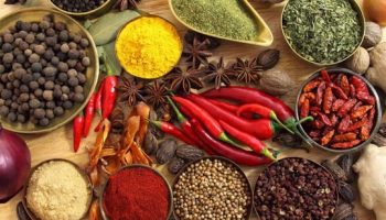 Những món ăn gây mụn trứng cá mà bạn cần phải tránh